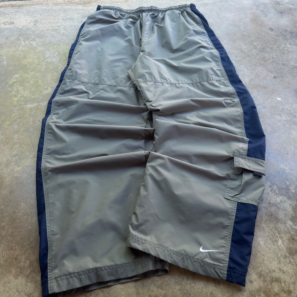 Vintage Y2K Nike Trackpants Cargo Pocket Wide Leg Grey XL (h3)